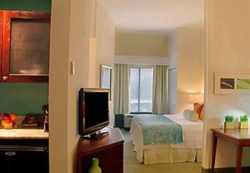 Springhill Suites By Marriott Tampa Westshore 3*,