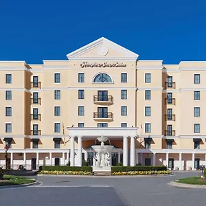 hampton-inn-suites-charlotte-south-park-at-phillips-place.1sthotelscharlotte.com/
